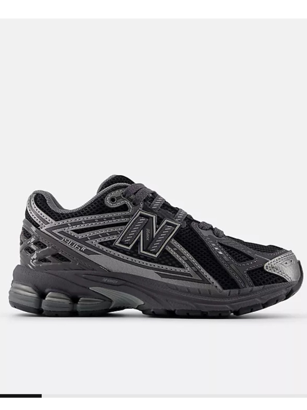 New Balance 1906 Phantom Black and Silver Metallic Trainer/Size 6 1/2